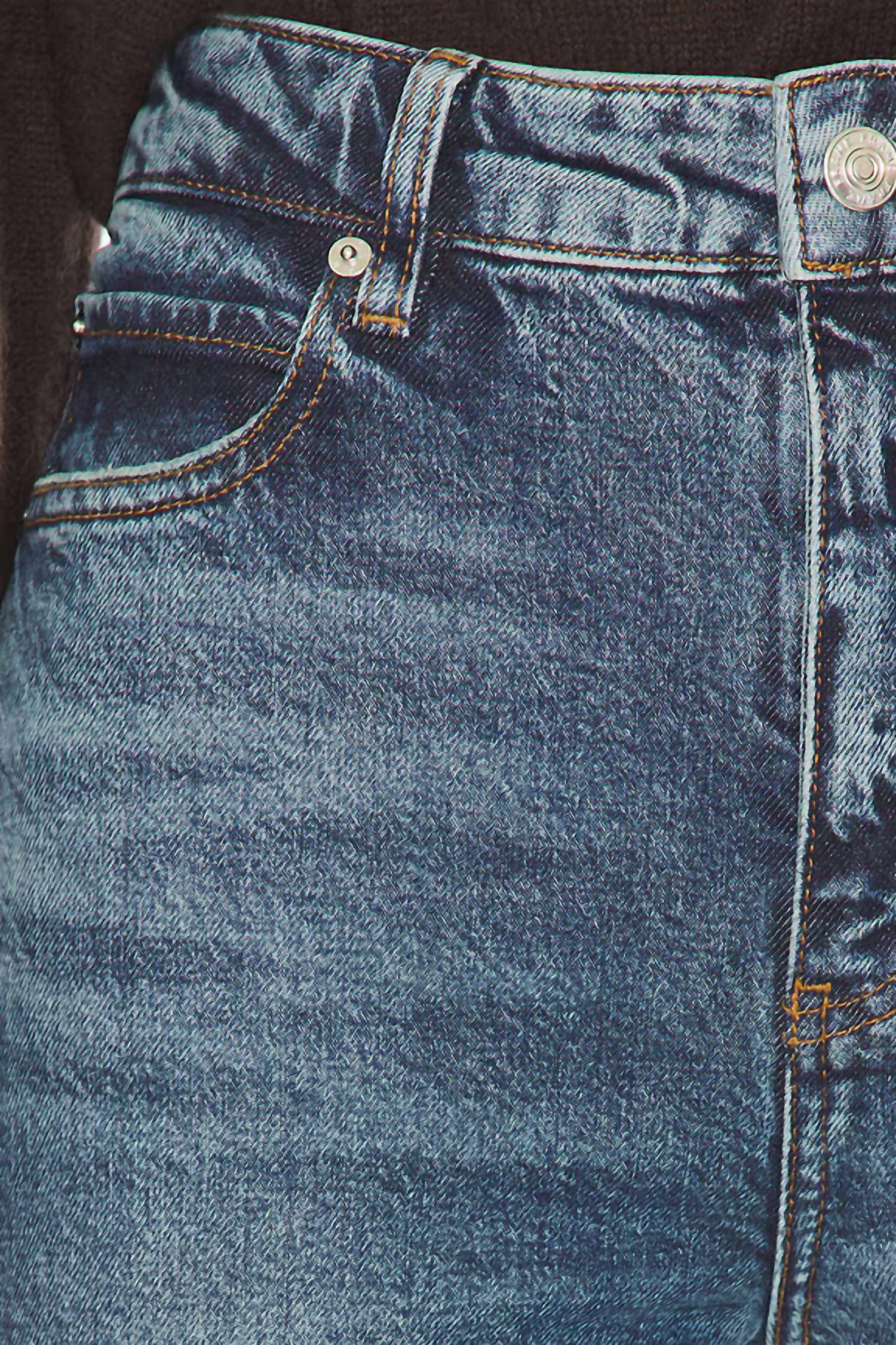 Frame - Ruler Straight Leg Jeans