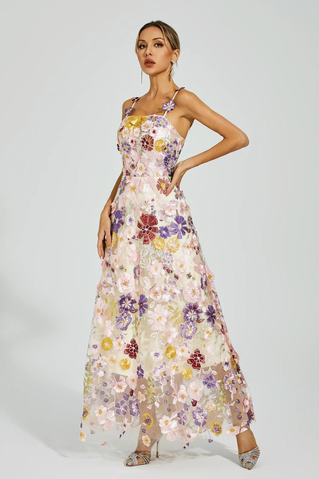 Taytum White Flower Embroidery Maxi Dress
