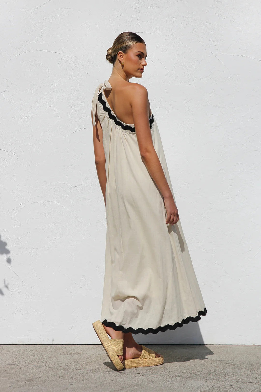 Oblique Shoulder Maxi Dress