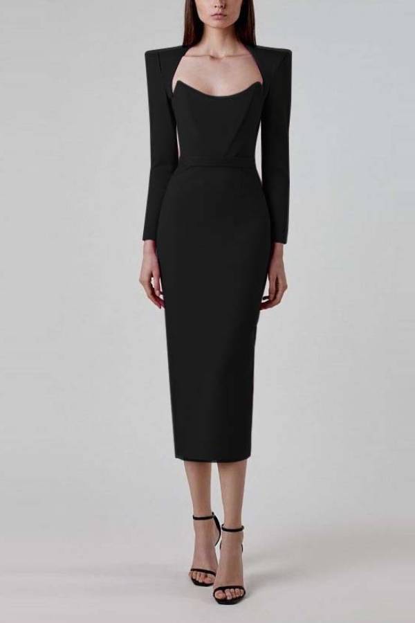 Hollowed-out. form-fitting evening dress