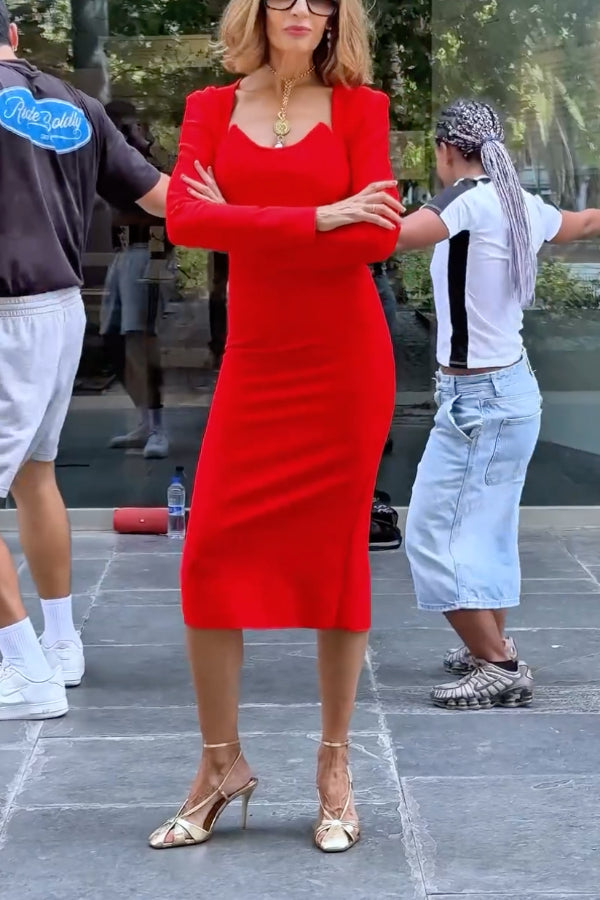 Hollowed-out. form-fitting evening dress