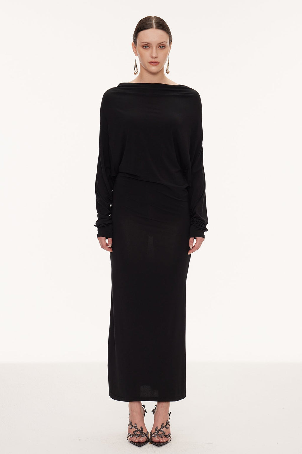 Ealasaid Backless Pearl Chain Maxi Dress