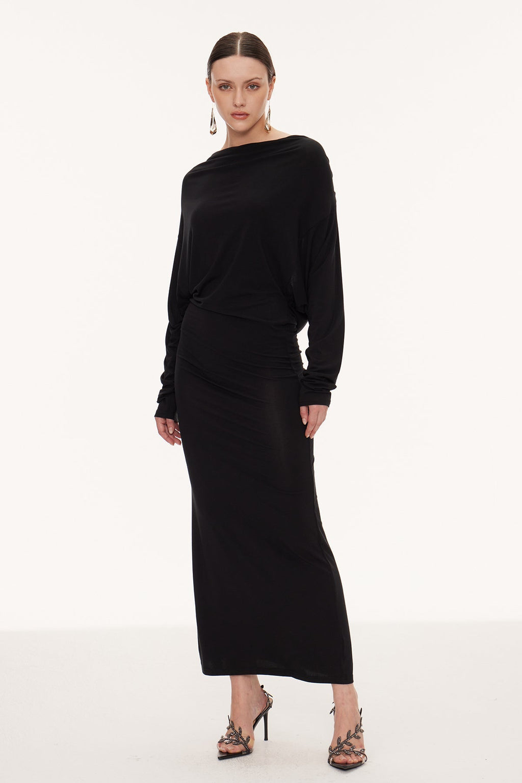 Ealasaid Backless Pearl Chain Maxi Dress