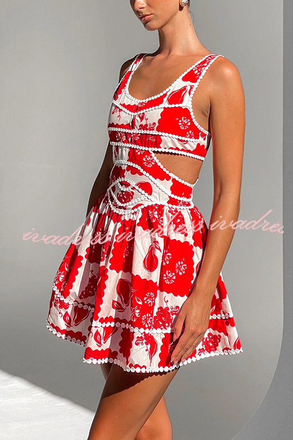 Holiday Colors Ric Rac Trims Unique Print Cutout Round Neck Mini Dress