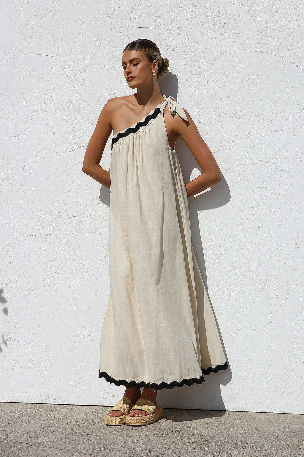 Oblique Shoulder Maxi Dress